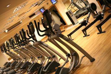 Mercure Swindon East Hotel And Spa エクステリア 写真