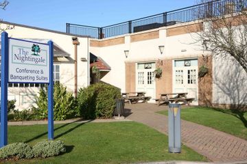 Mercure Swindon East Hotel And Spa エクステリア 写真