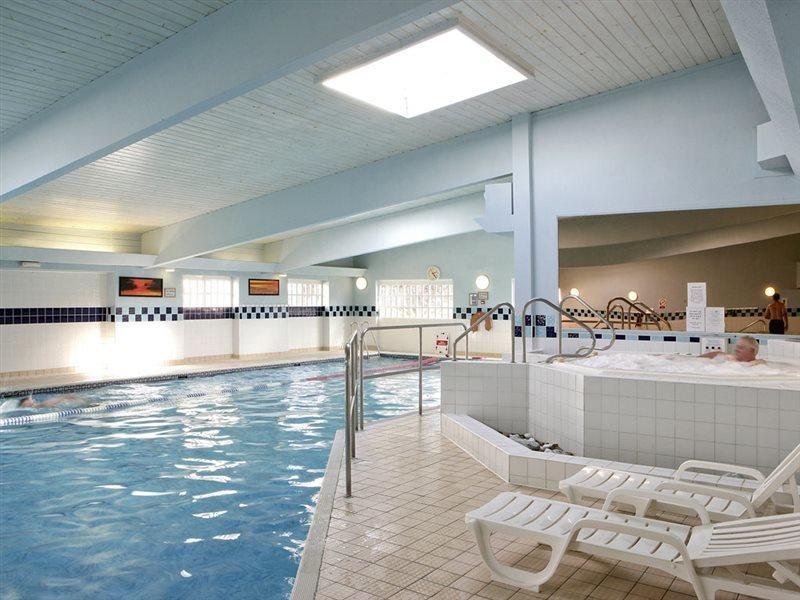 Mercure Swindon East Hotel And Spa エクステリア 写真